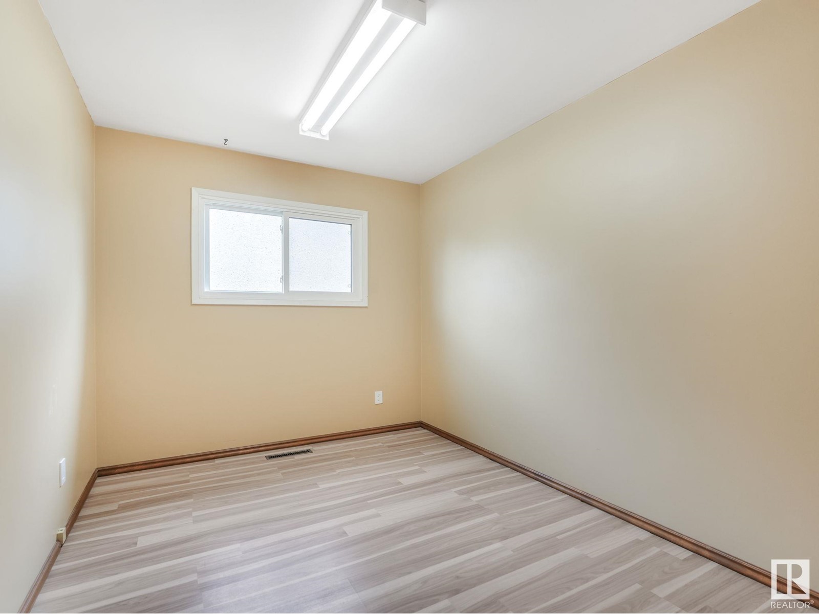 Property at 7847 135A AV NW image 3
