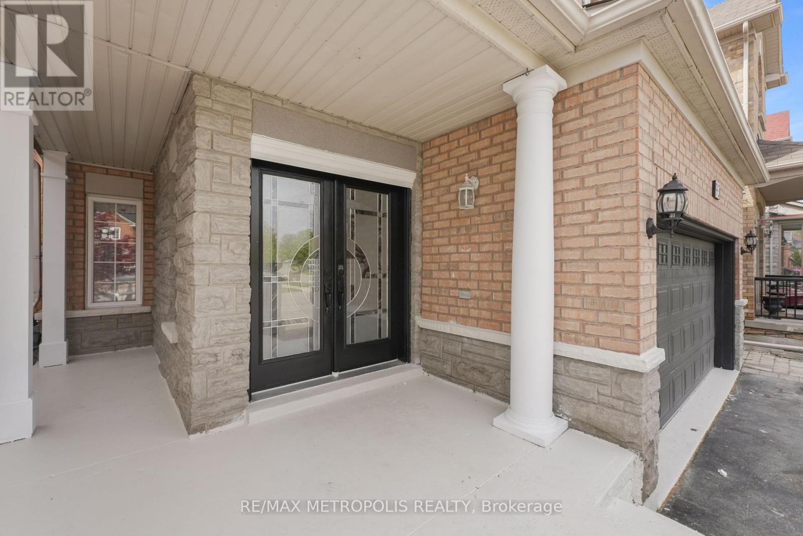 93 Cindy Nicholas Drive, Toronto, Ontario  M1E 5K9 - Photo 3 - E12160907