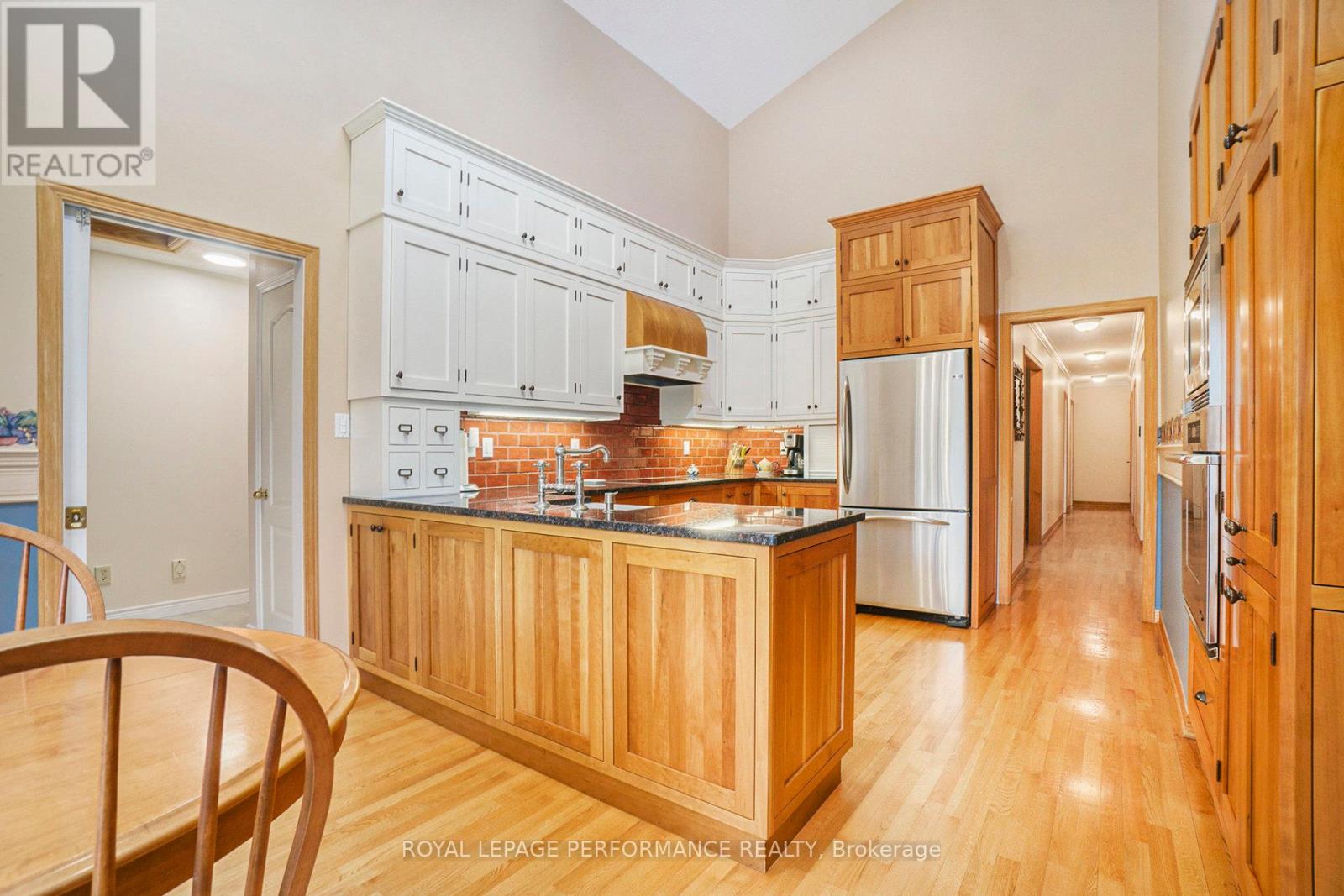 2411 Overdale Drive, Ottawa, Ontario  K4C 1B8 - Photo 8 - X12170673