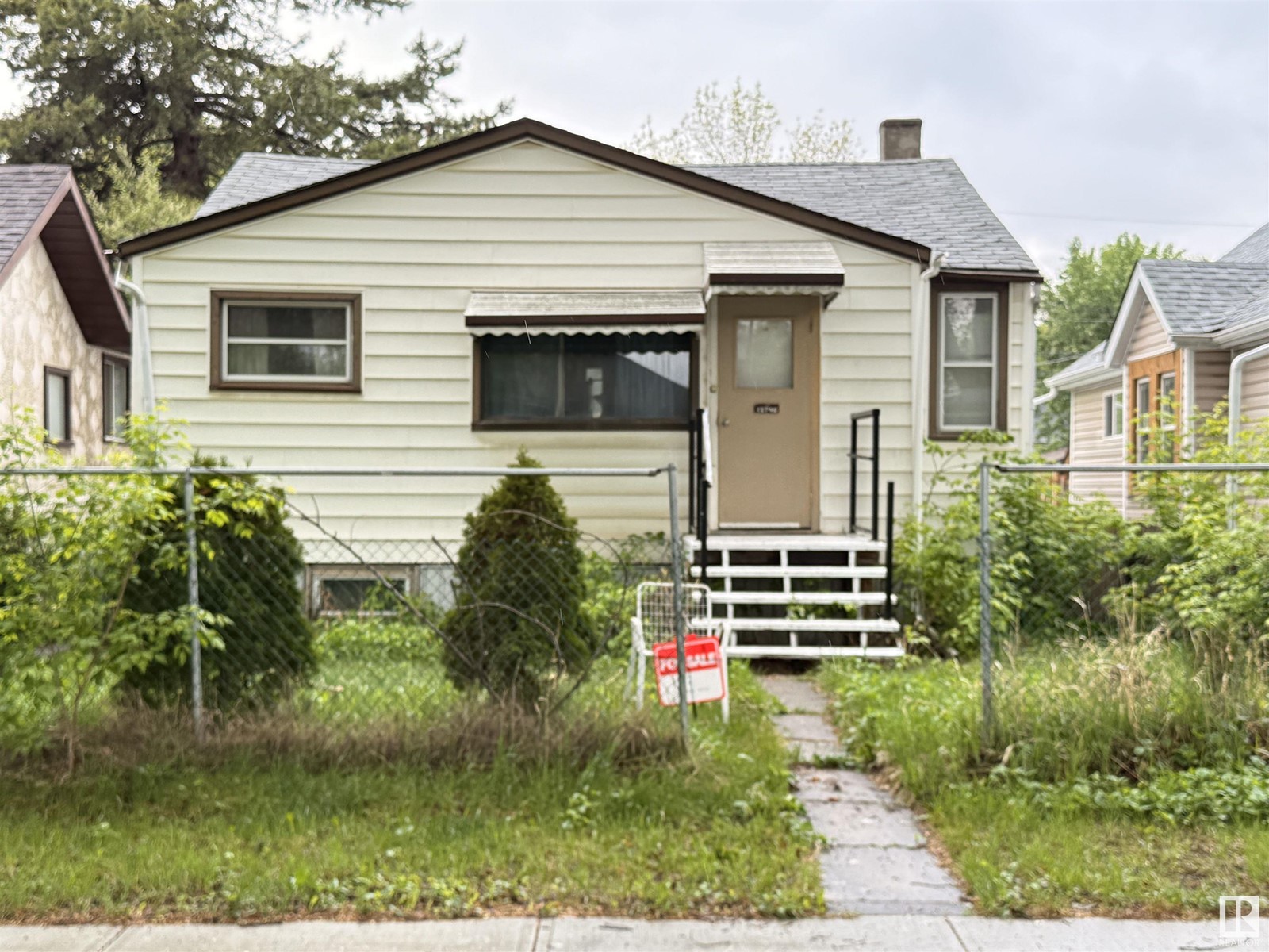 Property at 12746 116 ST NW image 1
