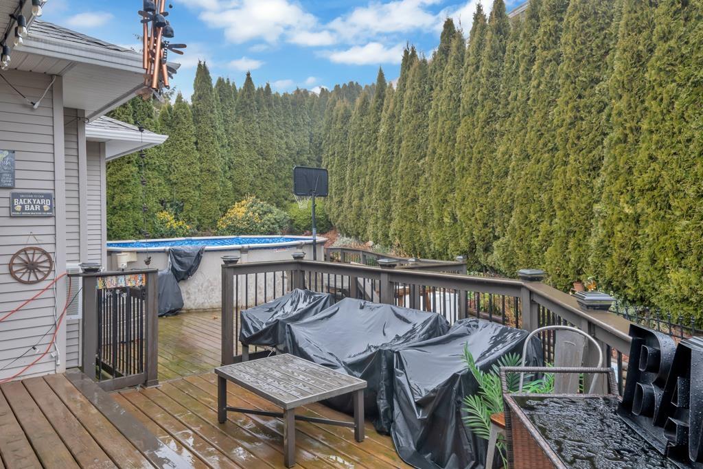 8021 Melburn Drive, Mission, British Columbia  V2V 7B6 - Photo 35 - R3006228