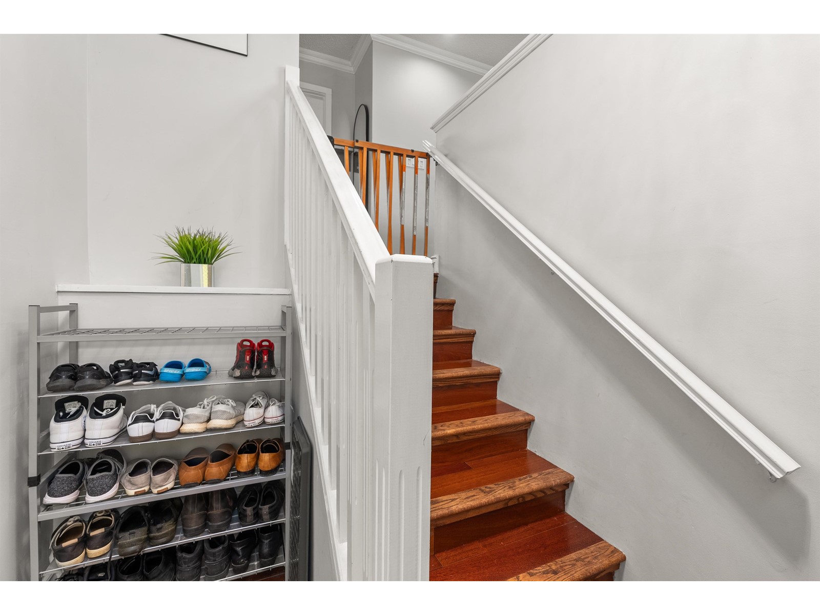 Property at 5840 184 STREET image 2