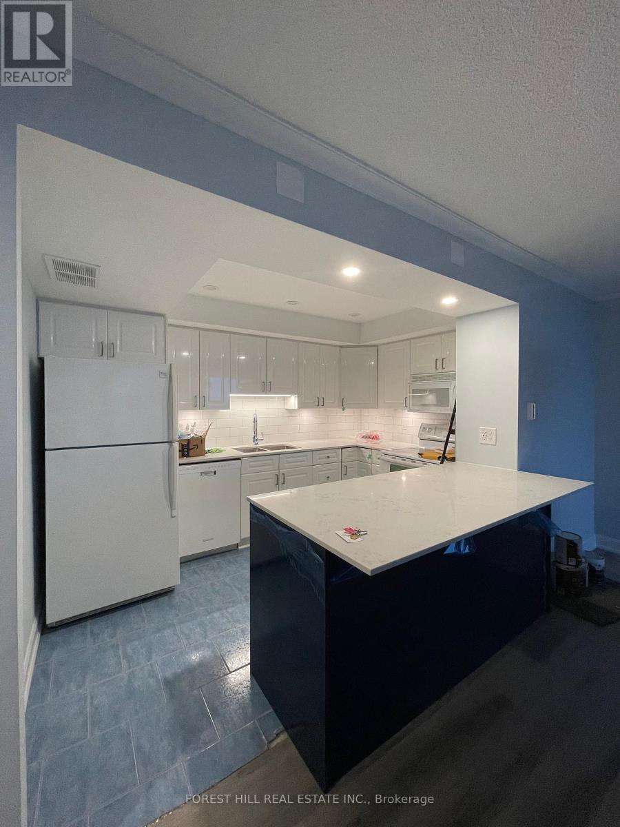 1705 - 1300 Bloor Street, Mississauga, Ontario  L4Y 3Z2 - Photo 6 - W12163671
