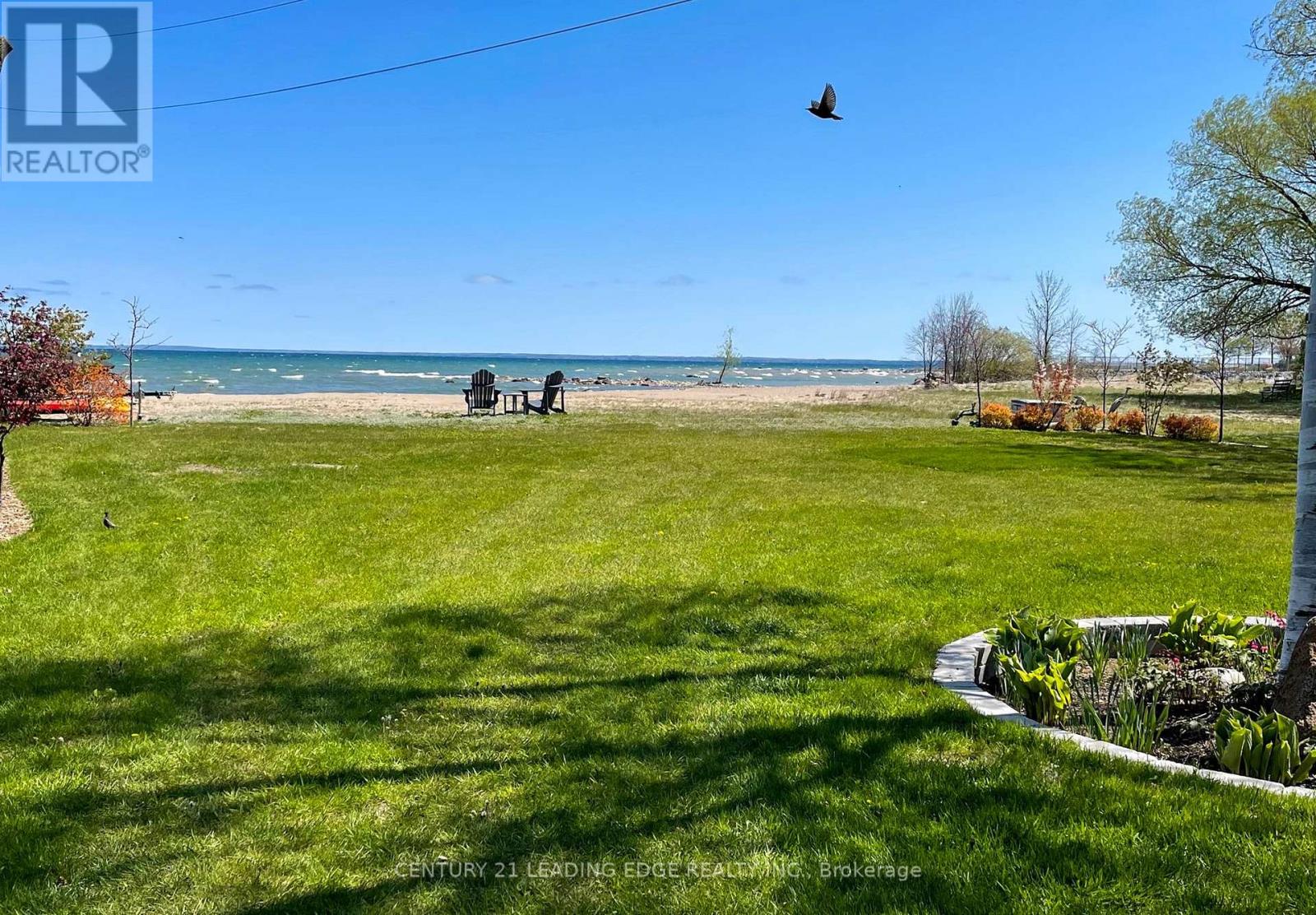 29 St. Clair Street, Collingwood, Ontario  L9Y 5N5 - Photo 2 - S12170761