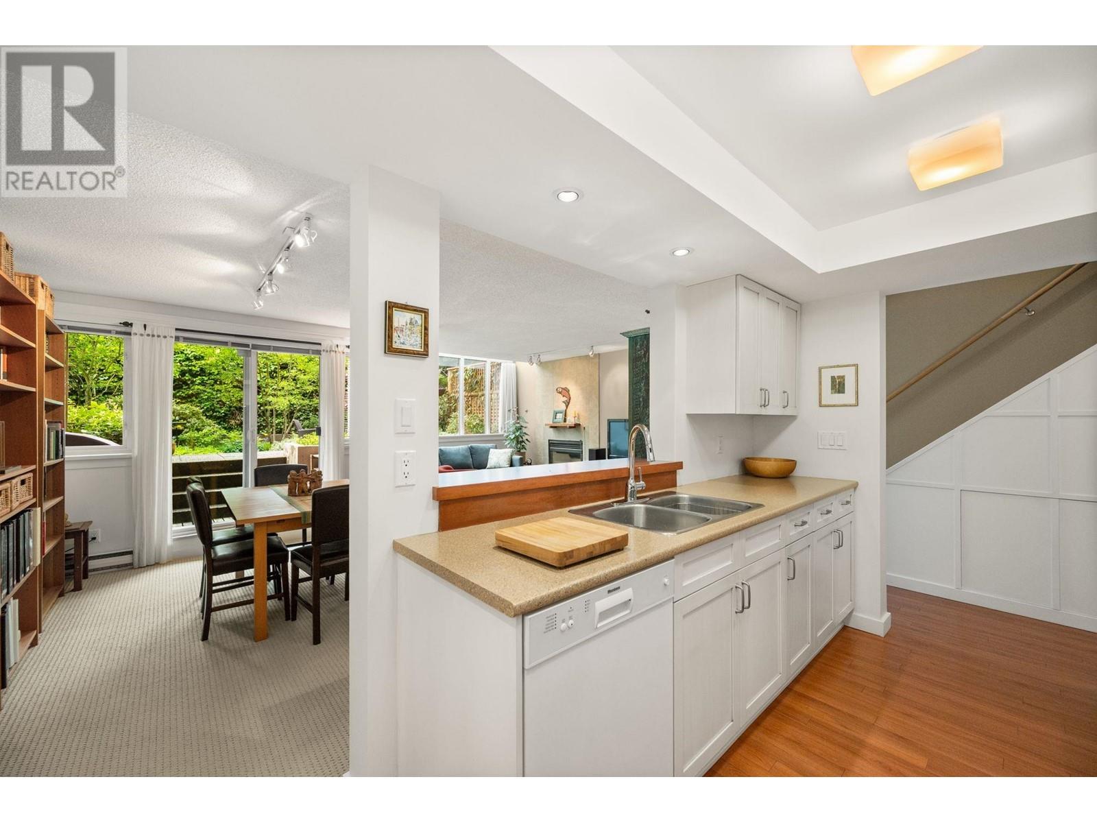 4 1949 W 8th Avenue, Vancouver, British Columbia  V6J 1W2 - Photo 13 - R3000346