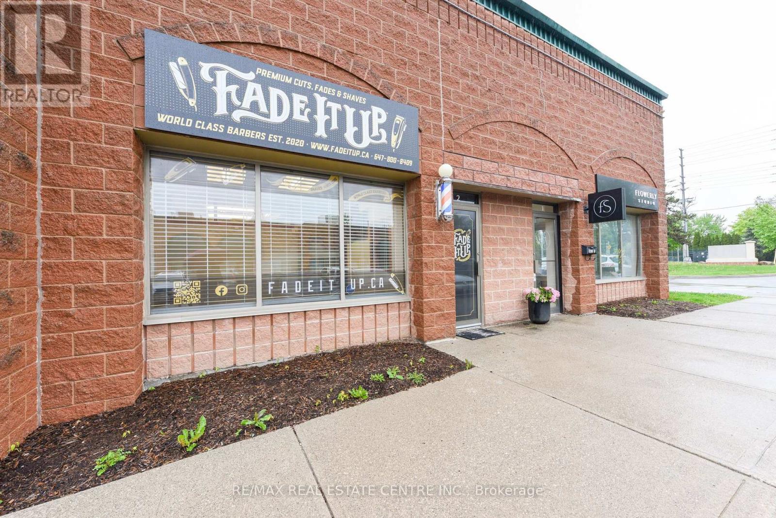 2 - 360 Revus Avenue, Mississauga, Ontario  L5G 4S4 - Photo 4 - W12170737
