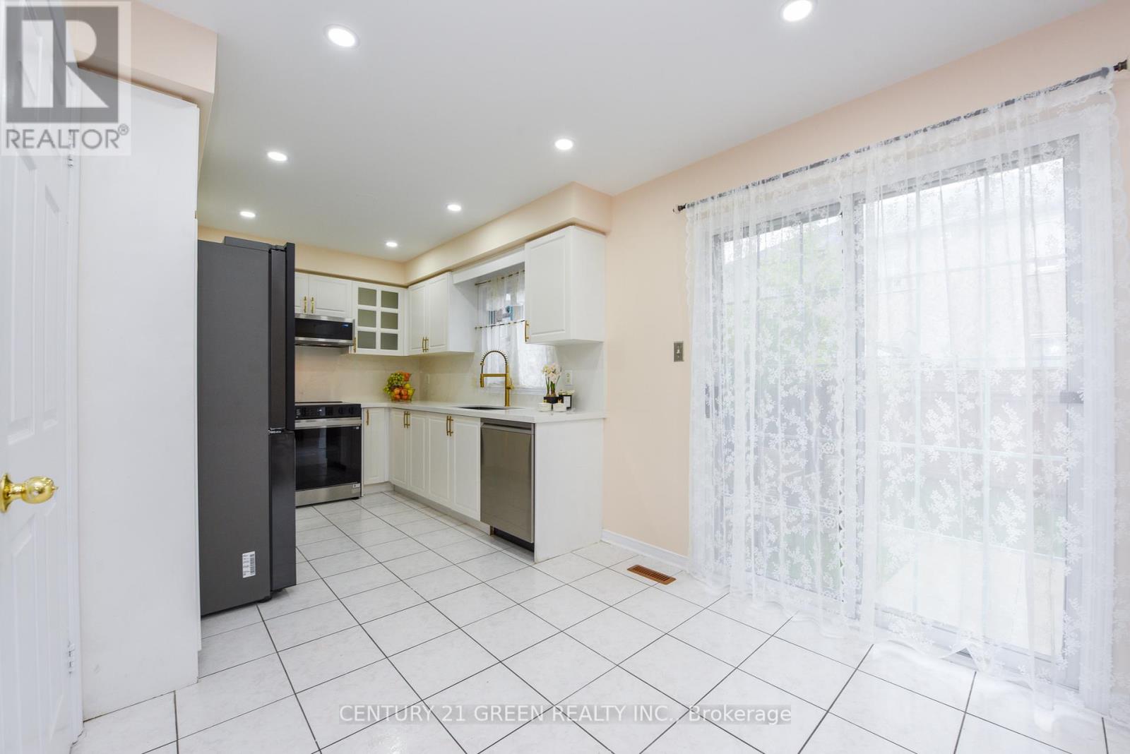 116 Canada Goose Boulevard, Brampton, Ontario  L6R 2A4 - Photo 18 - W12170750