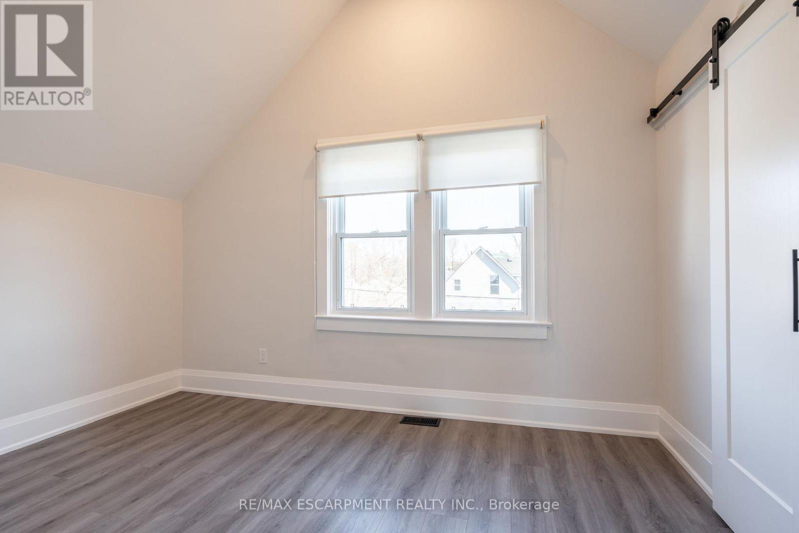 33 Dalkeith Avenue, Hamilton, Ontario  L8L 3J3 - Photo 16 - X12170739