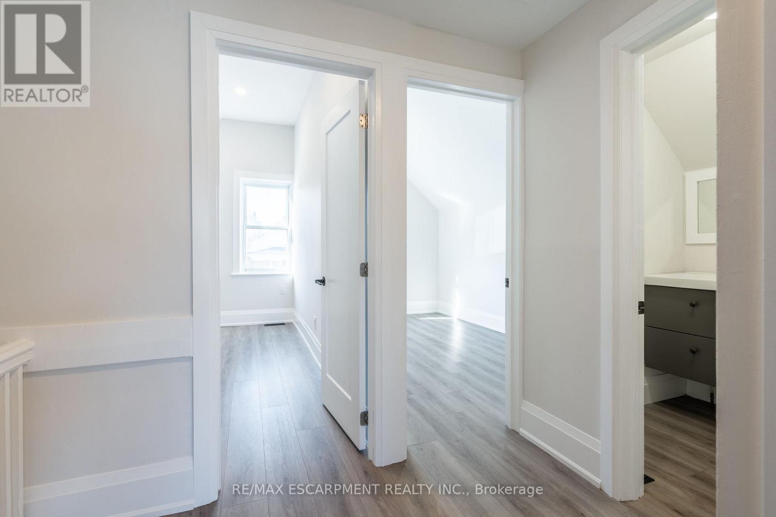 33 Dalkeith Avenue, Hamilton, Ontario  L8L 3J3 - Photo 20 - X12170739