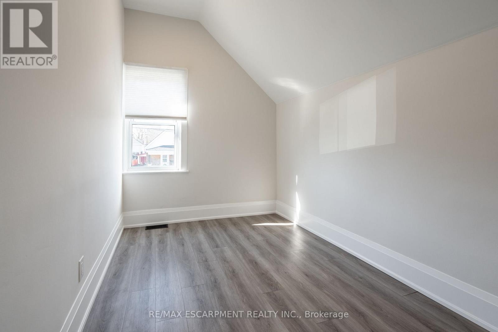 33 Dalkeith Avenue, Hamilton, Ontario  L8L 3J3 - Photo 22 - X12170739
