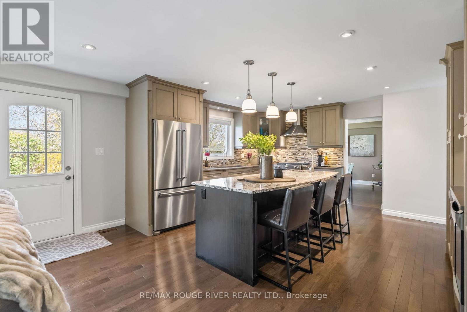 108 Orchard Court, Whitby, Ontario  L1N 1H4 - Photo 17 - E12170825