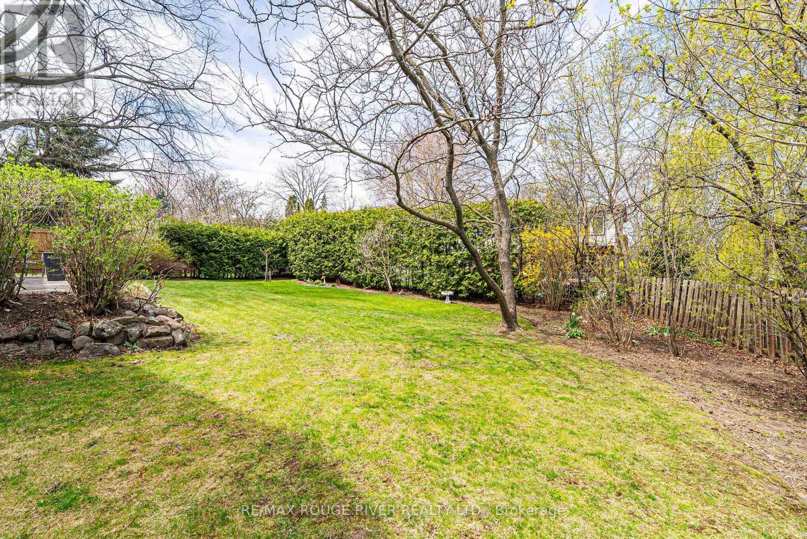 108 Orchard Court, Whitby, Ontario  L1N 1H4 - Photo 40 - E12170825
