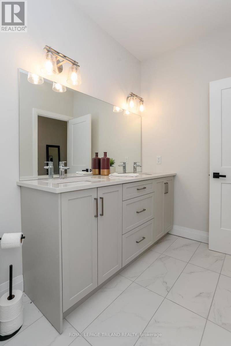 45 Compass Trail, Central Elgin, Ontario  N5L 0B4 - Photo 24 - X12170826