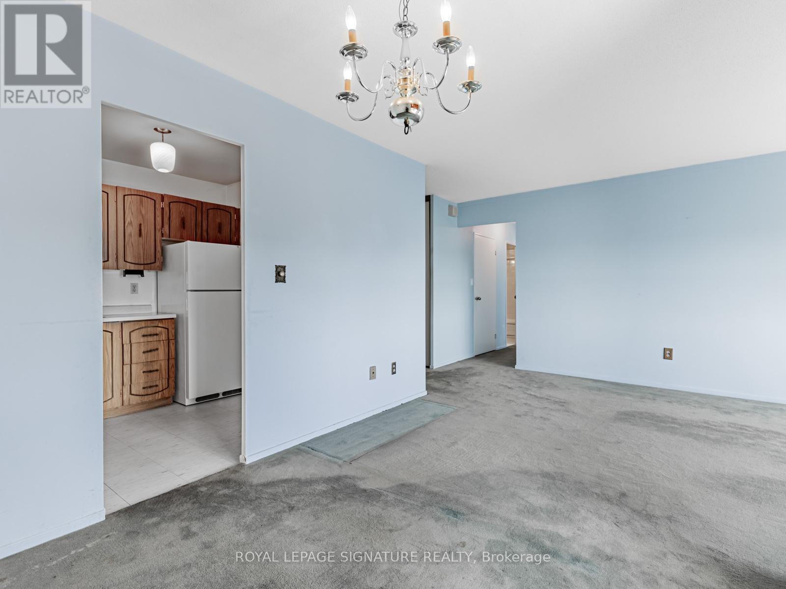 915 - 60 Pavane Linkway, Toronto (Flemingdon Park), Ontario  M3C 1A2 - Photo 11 - C12168828