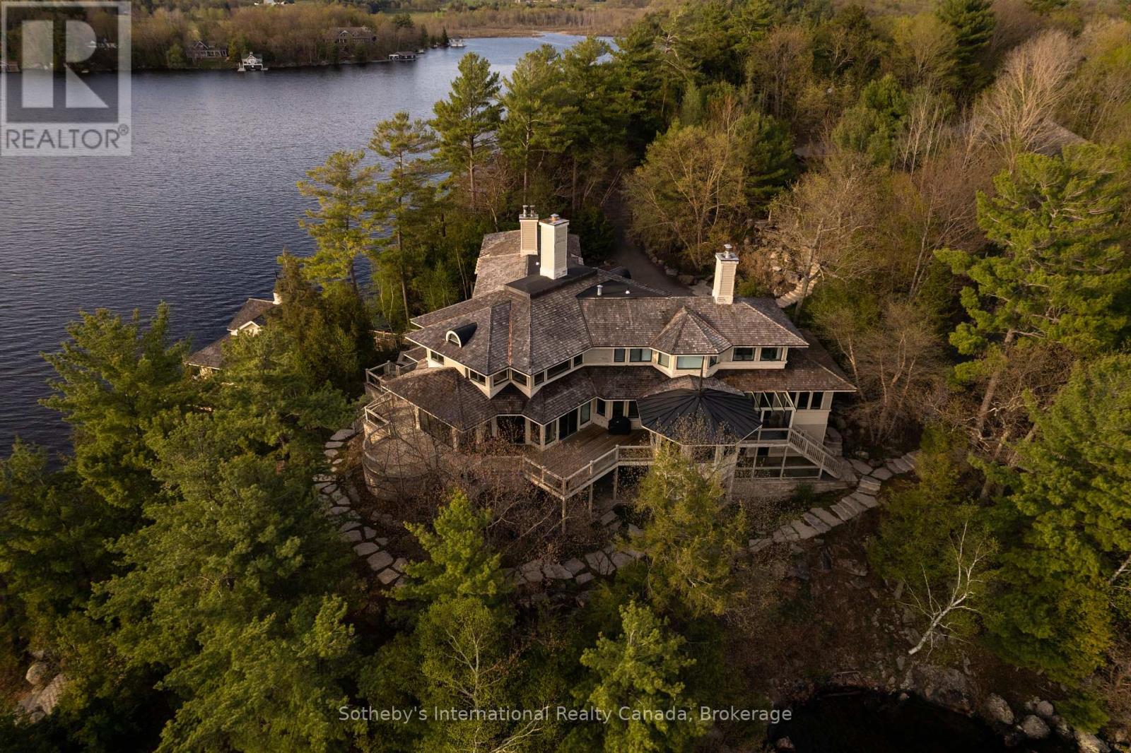 1250 Waldmere Road, Bracebridge, Ontario  P1L 1W8 - Photo 2 - X12170787