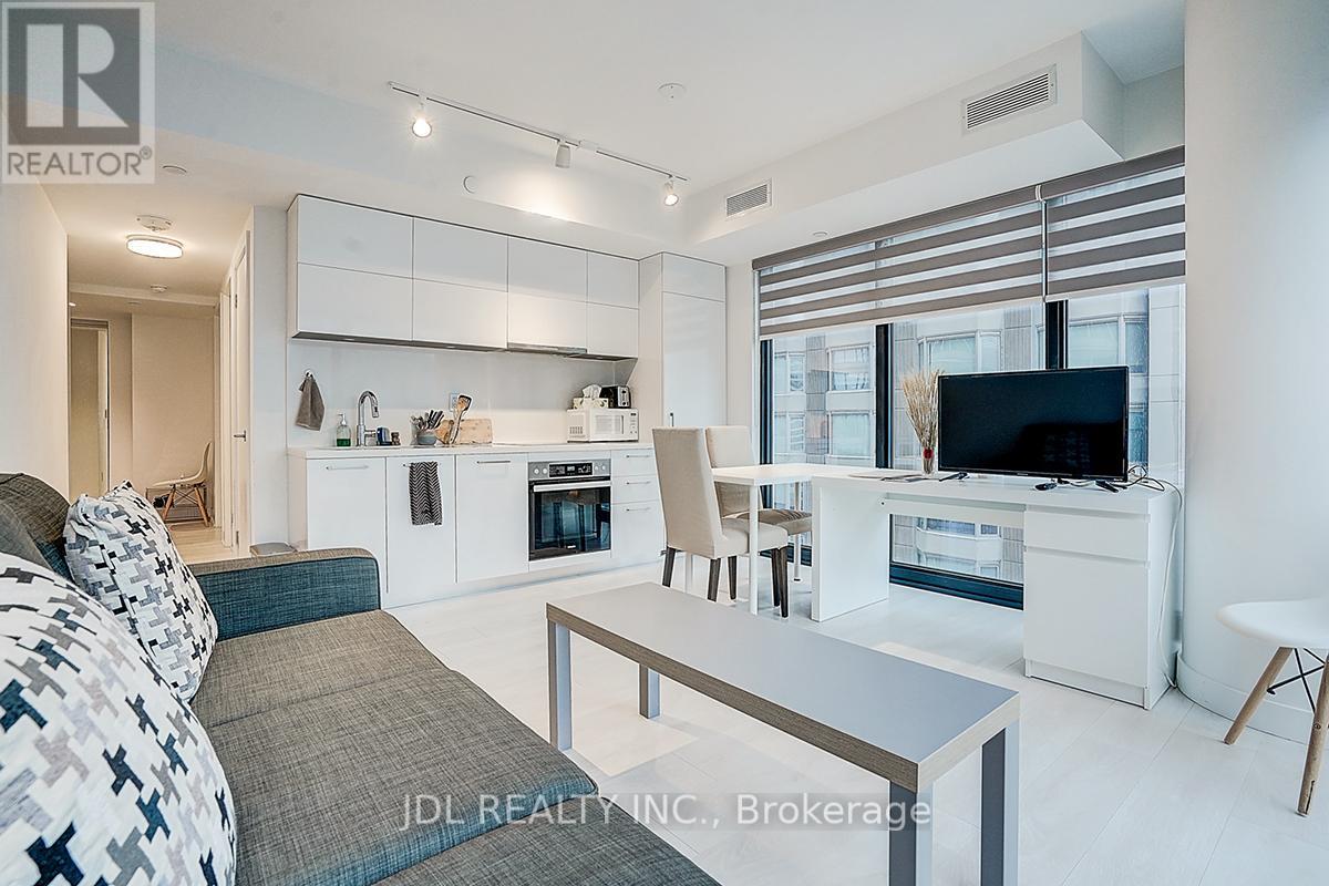1202 - 188 Cumberland Street, Toronto, Ontario  M5R 2G3 - Photo 4 - C12170822