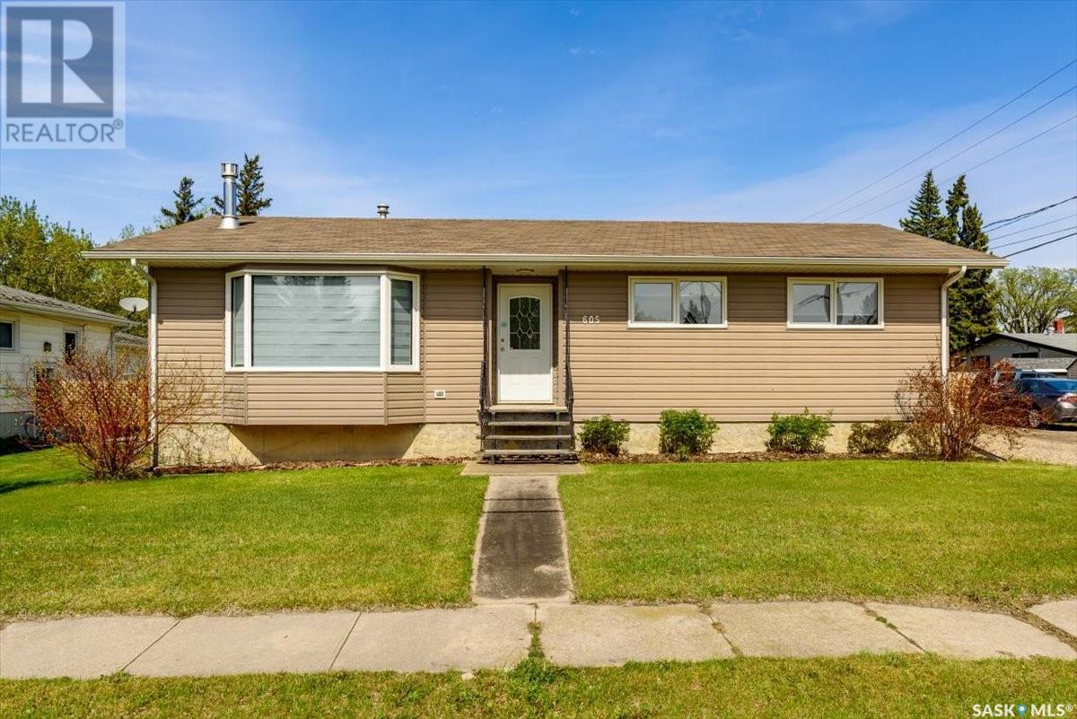 605 Godkin Avenue, Balcarres, Saskatchewan  S0G 0C0 - Photo 1 - SK006900
