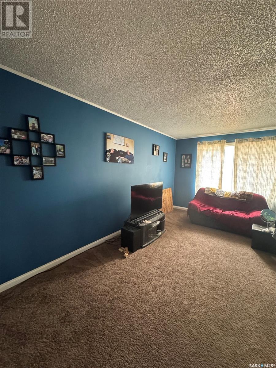 713 Birch Crescent, Hudson Bay, Saskatchewan  S0E 0Y0 - Photo 8 - SK006716