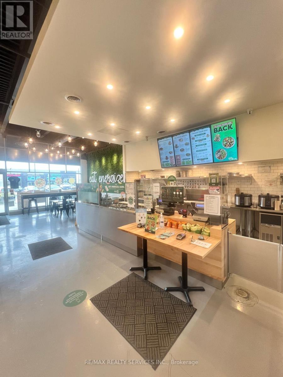 Property at 2277 SHEPPARD AVENUE W image 3