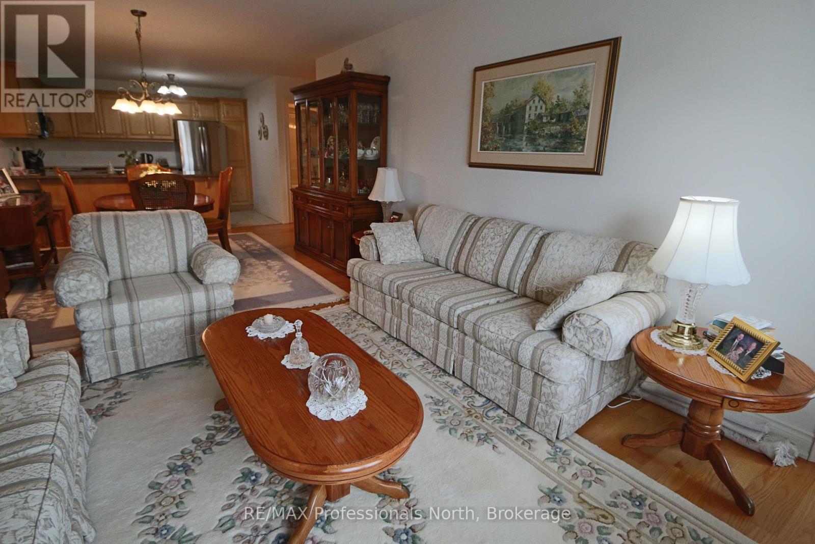 304 - 10a Kimberley Avenue, Bracebridge, Ontario  P1L 0A4 - Photo 14 - X12170301