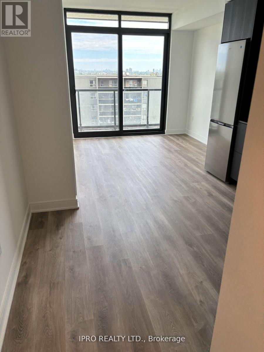 1111 - 86 Dundas Street E, Mississauga, Ontario  L5A 1W4 - Photo 4 - W12170773