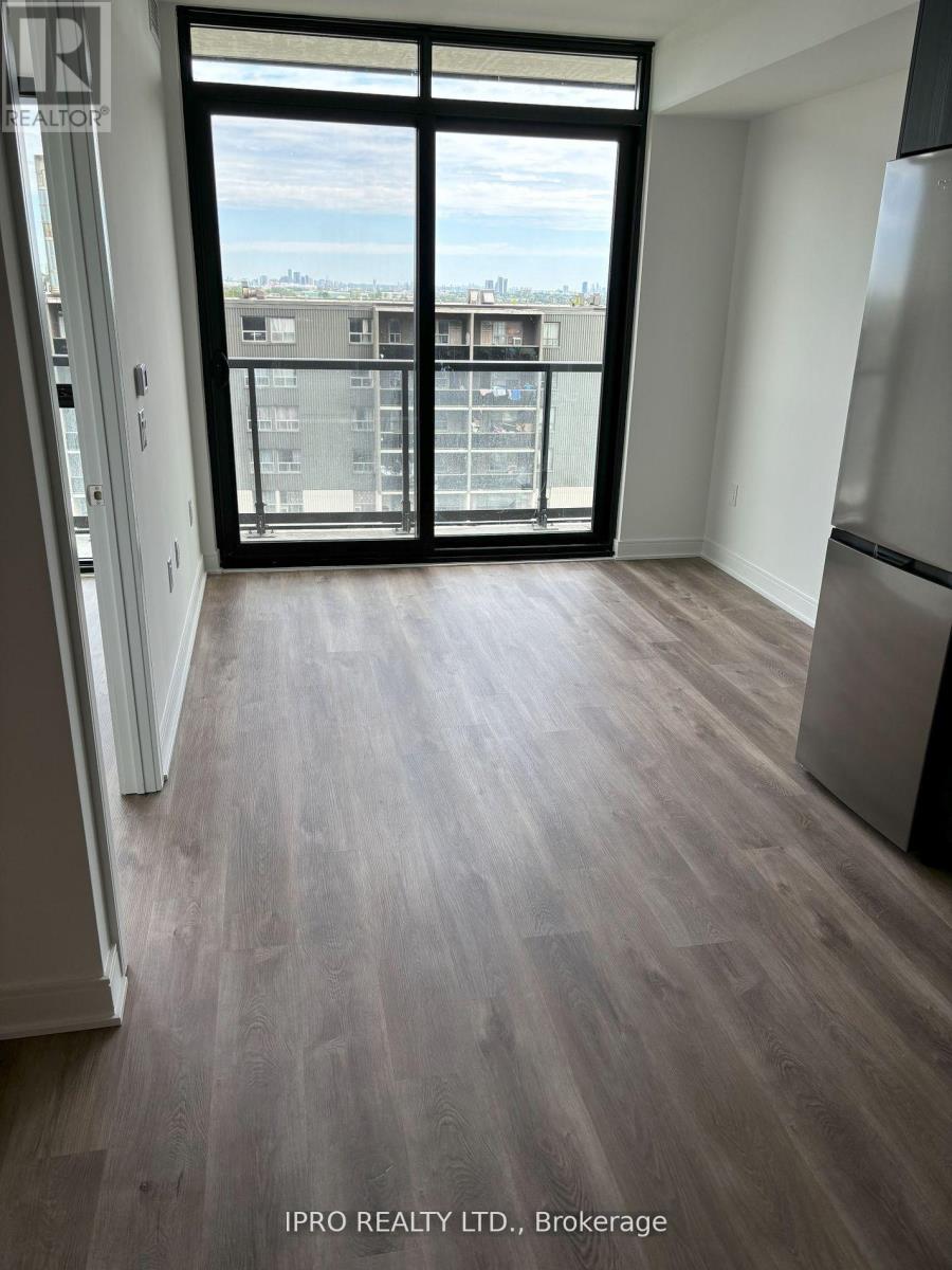 1111 - 86 Dundas Street E, Mississauga, Ontario  L5A 1W4 - Photo 6 - W12170773