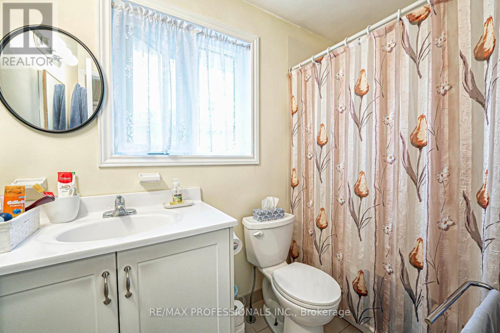 1784 Sandgate Crescent, Mississauga, Ontario  L5J 2E8 - Photo 17 - W12170781