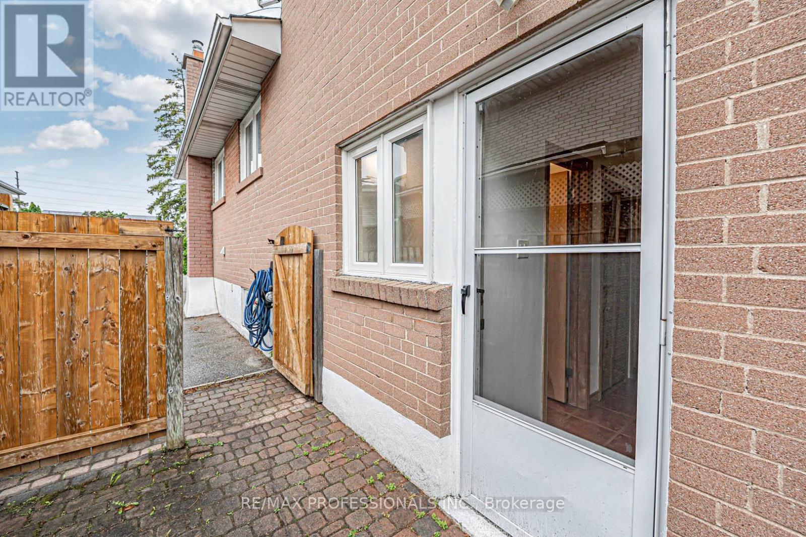 1784 Sandgate Crescent, Mississauga, Ontario  L5J 2E8 - Photo 18 - W12170781
