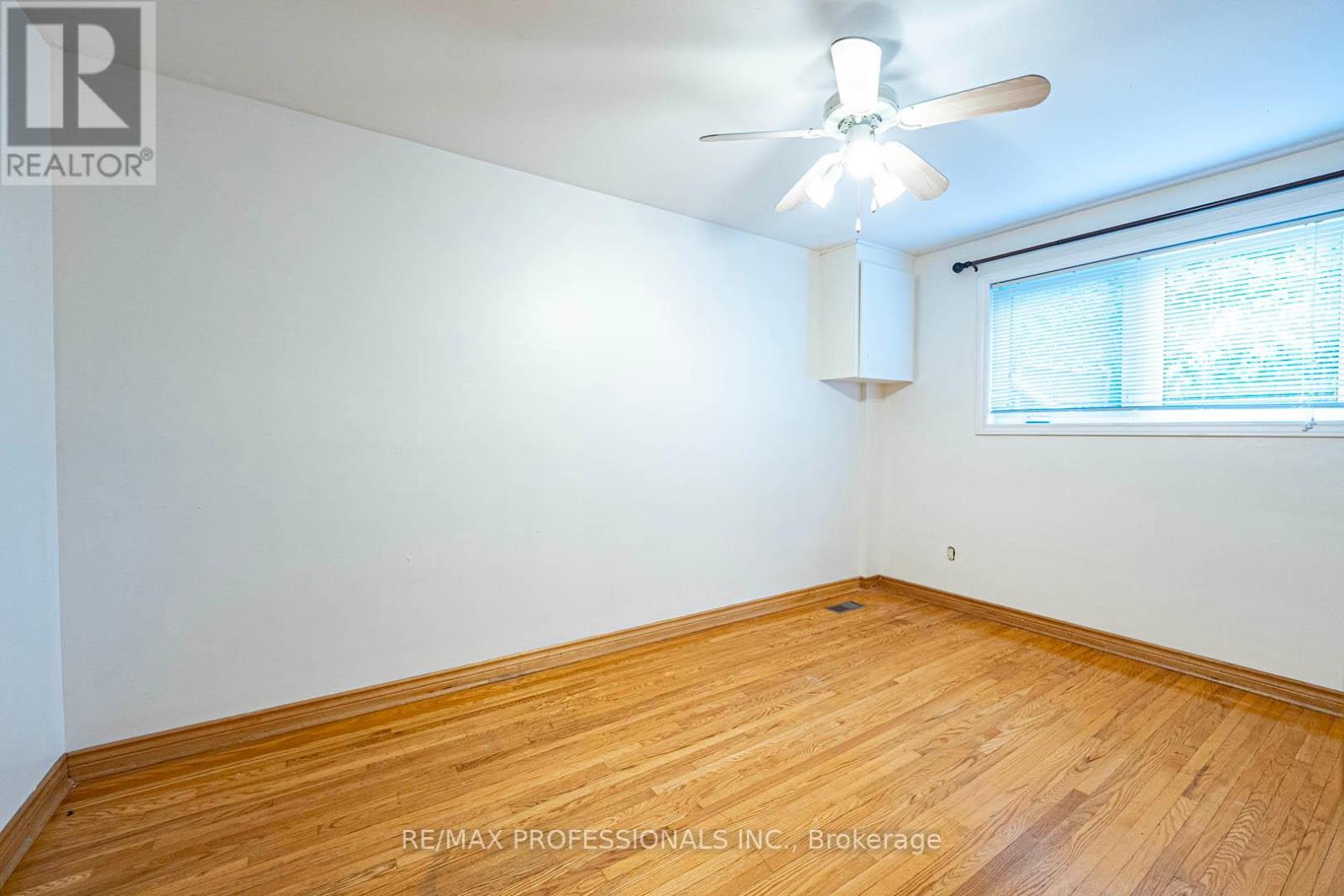 1784 Sandgate Crescent, Mississauga, Ontario  L5J 2E8 - Photo 20 - W12170781