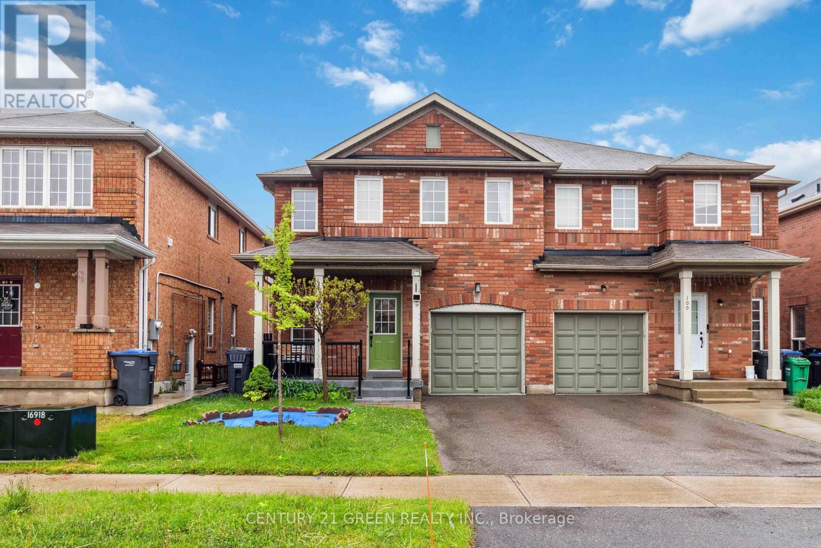 Property at 98 PERSONNA CIRCLE image 2