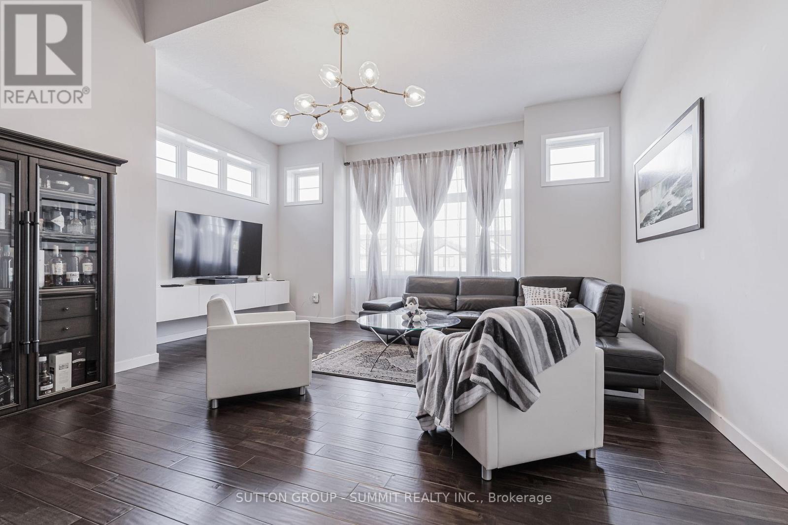 40 Aldgate Avenue, Hamilton, Ontario  L8J 0H9 - Photo 21 - X12170796