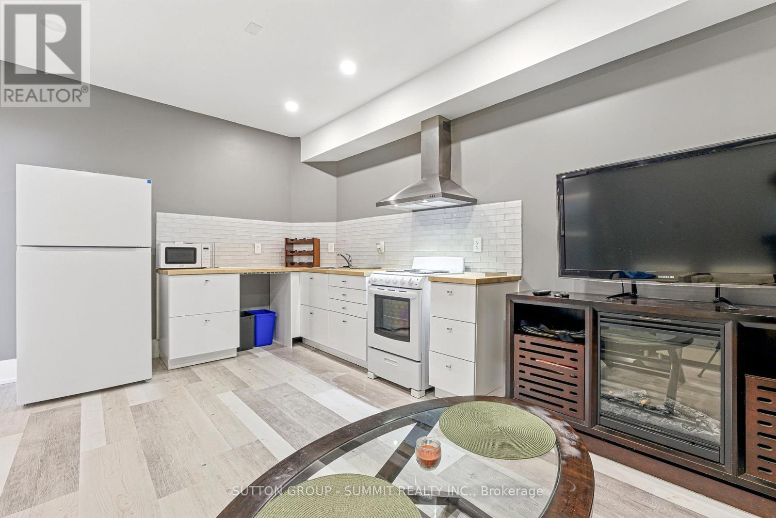 40 Aldgate Avenue, Hamilton, Ontario  L8J 0H9 - Photo 32 - X12170796
