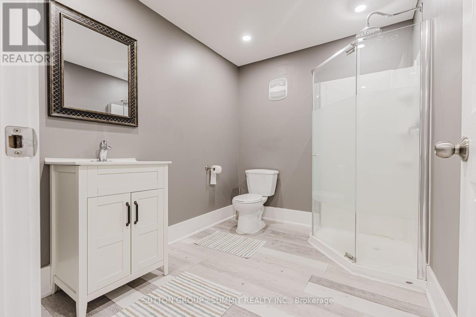 40 Aldgate Avenue, Hamilton, Ontario  L8J 0H9 - Photo 36 - X12170796