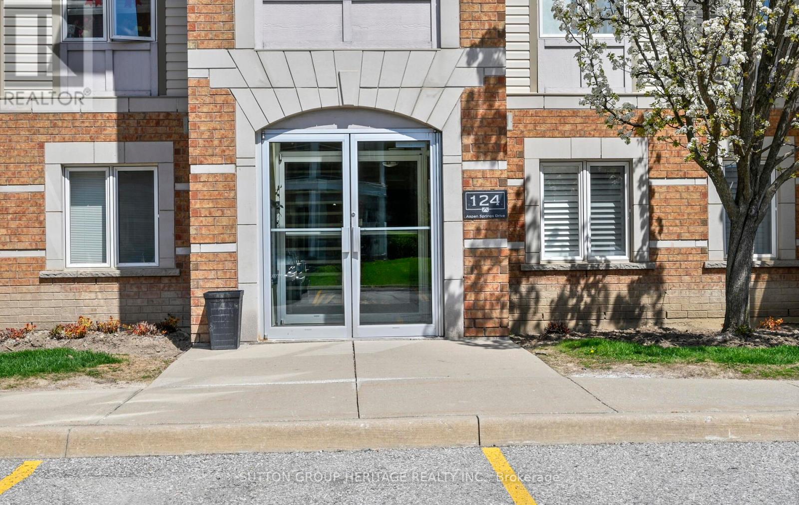 207 - 124 Aspen Springs Drive, Clarington, Ontario  L1C 0G8 - Photo 19 - E12143404