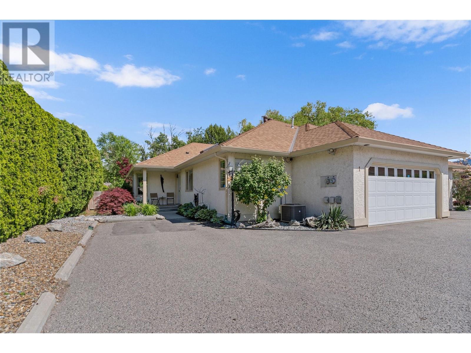 4141 Lakeshore Road Unit# 1, Kelowna, British Columbia