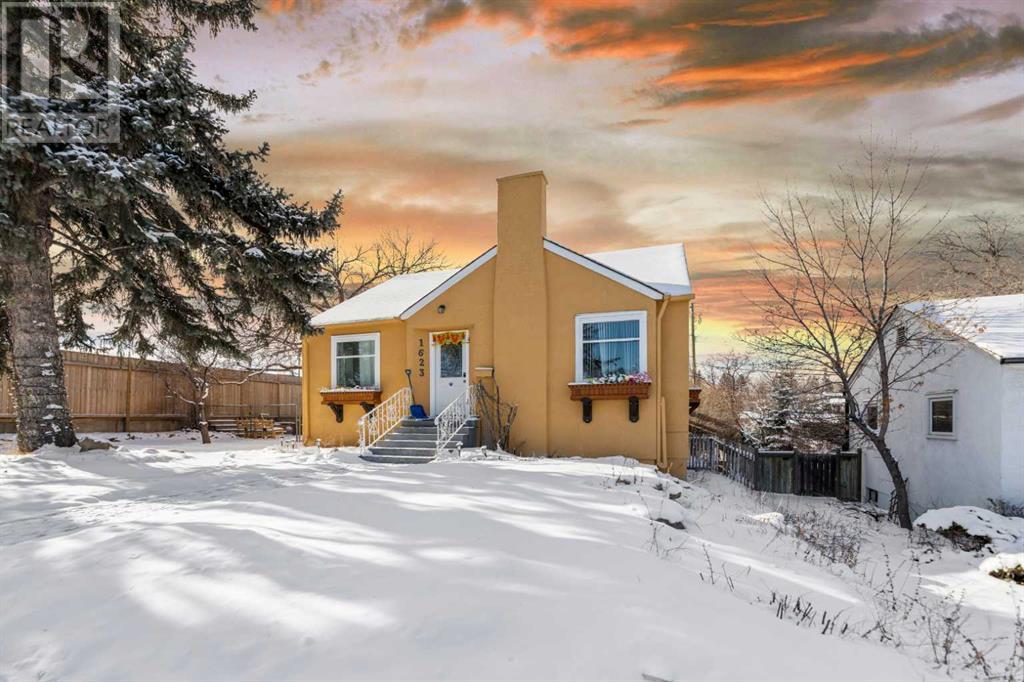 Property at 1623 Summit Street SW image 3