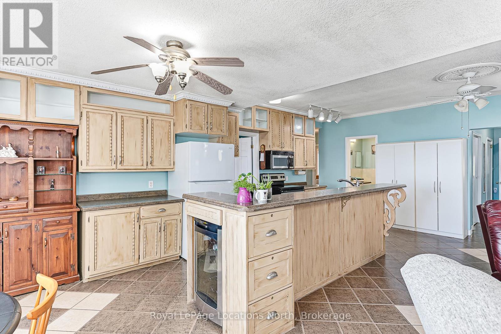 117 Kiowana Beach Road, Meaford, Ontario  N4L 1W5 - Photo 30 - X12168512