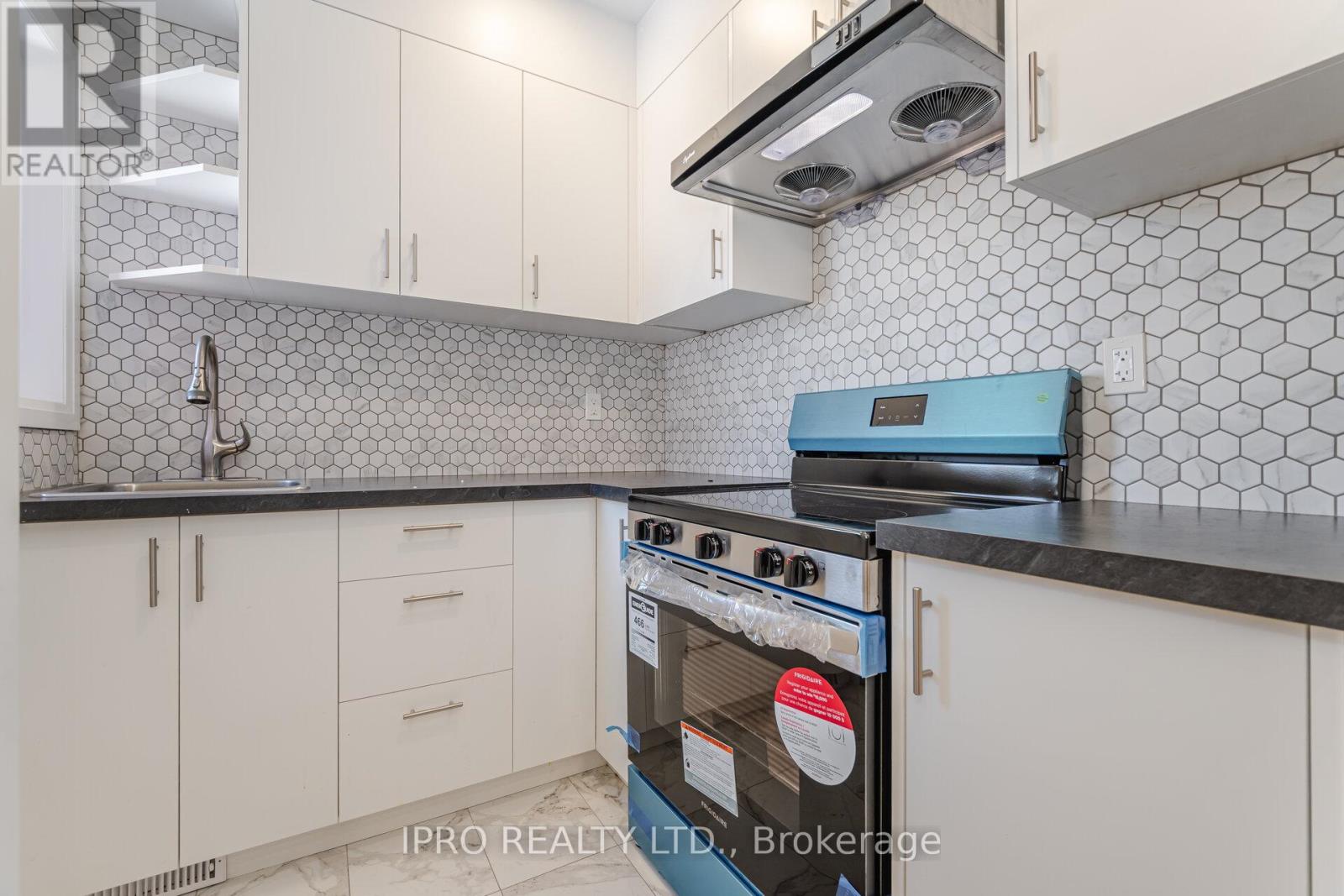 528 Brock Avenue, Toronto, Ontario  M6H 3N3 - Photo 41 - C12167528
