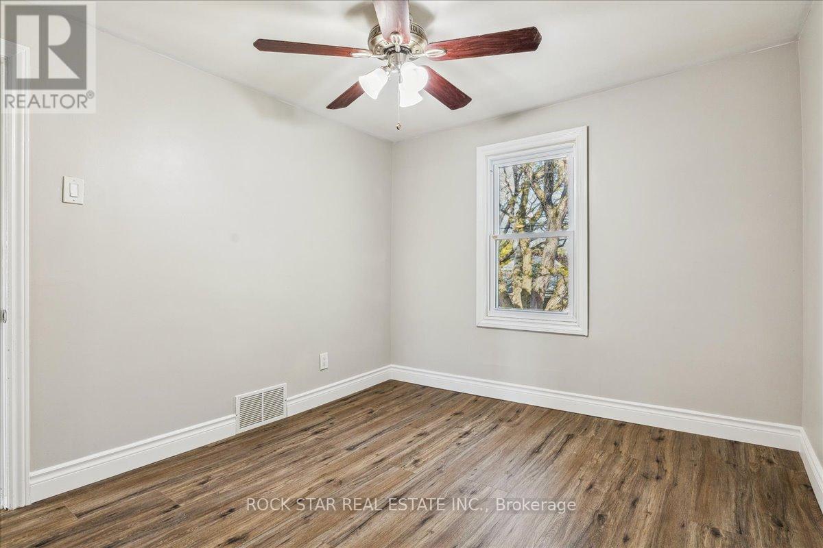 223 Weir Street N, Hamilton, Ontario  L8H 5G2 - Photo 31 - X12167934