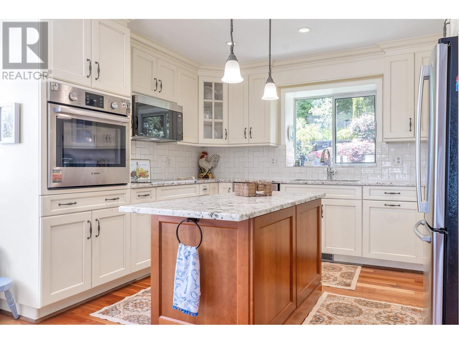 2783 Tabor Place, Coquitlam, British Columbia  V3C 5E7 - Photo 8 - R3006330