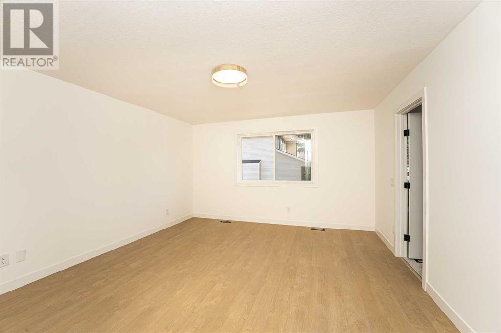 135 Sandringham Road Nw, Calgary, Alberta  T3K 3Y5 - Photo 9 - A2215209