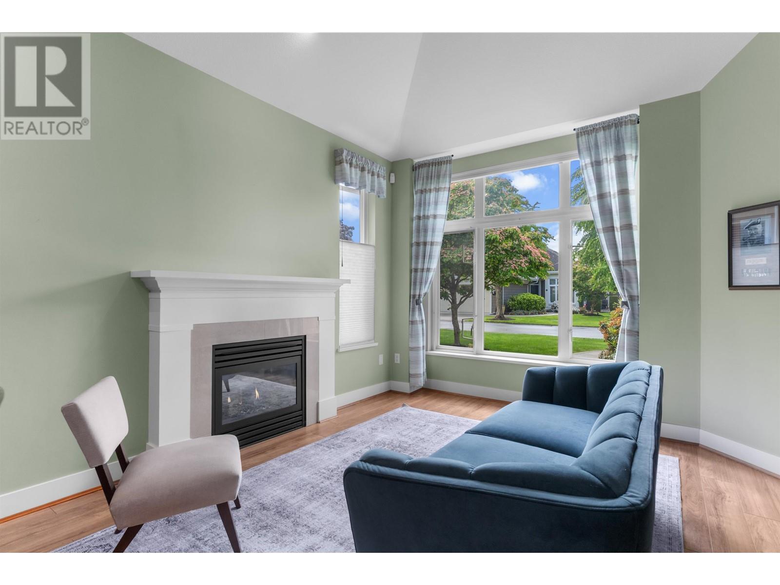 Property at 39 5300 ADMIRAL WAY image 3