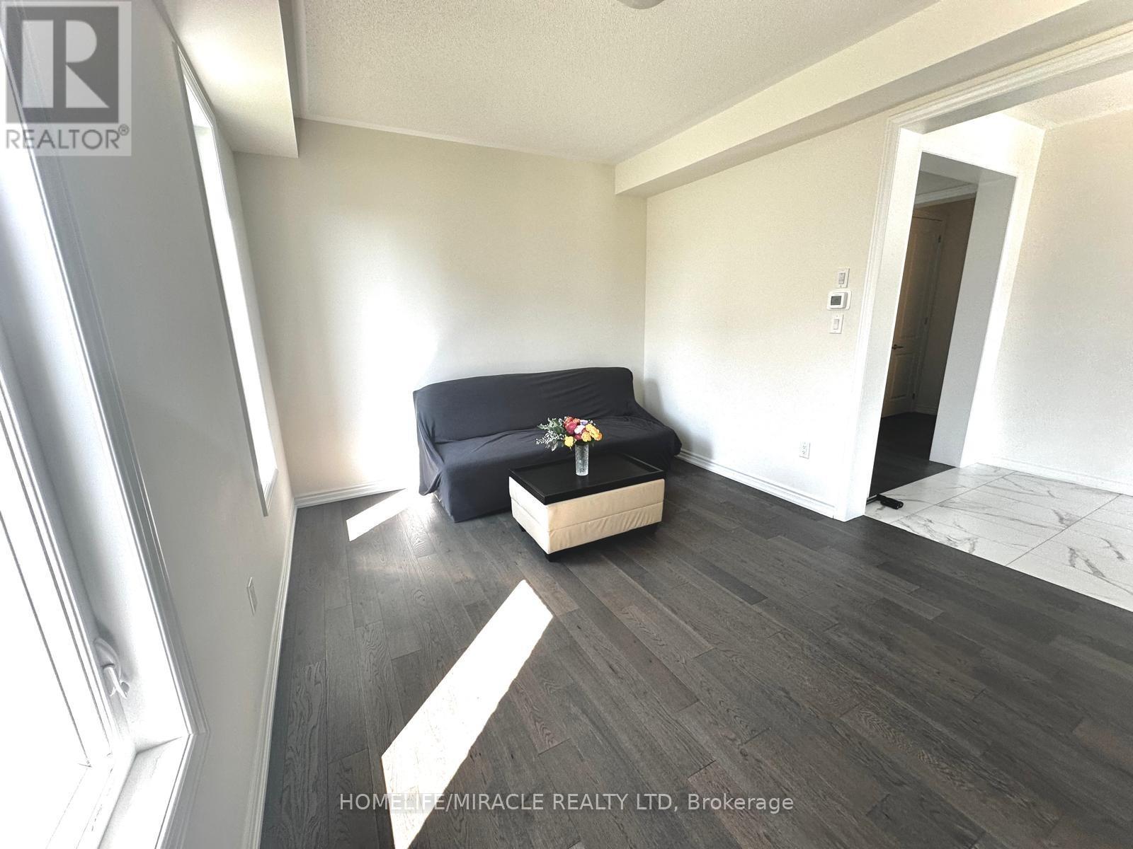 Property at 101 GOLDEN MEADOWS DRIVE image 2