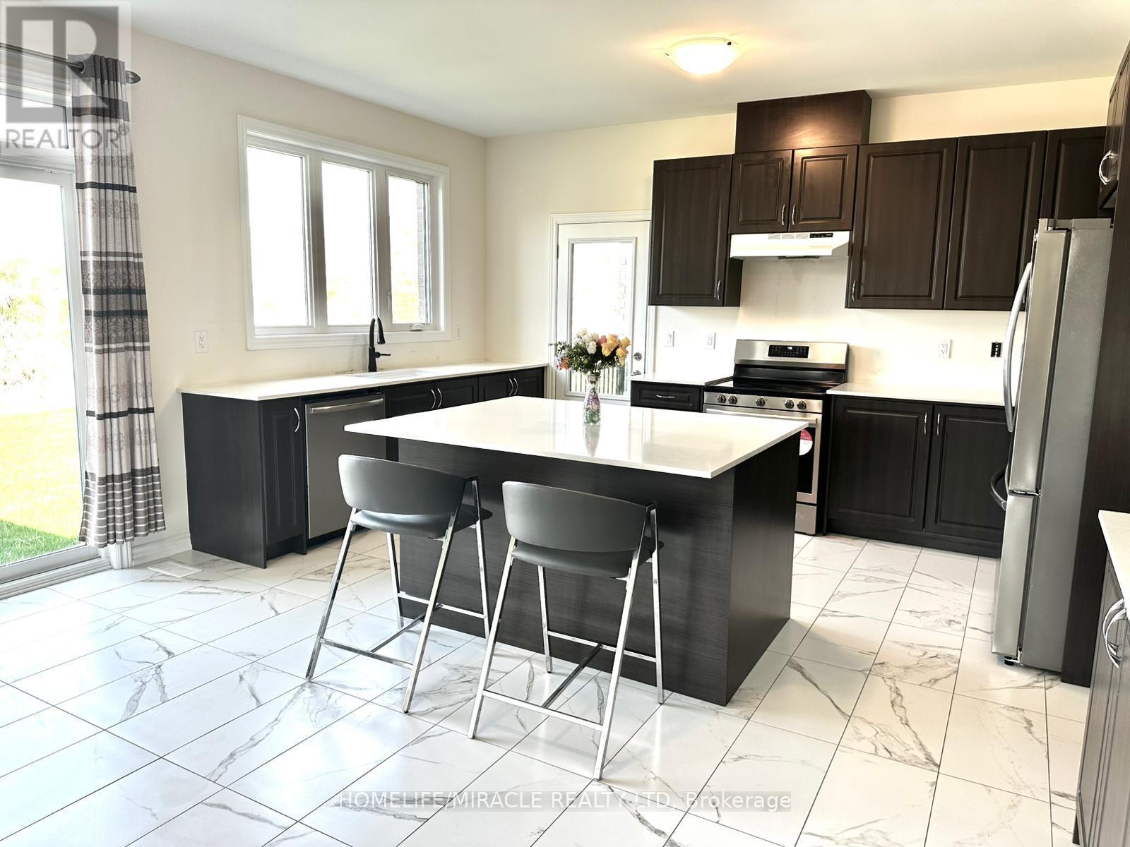 Property at 101 GOLDEN MEADOWS DRIVE image 3