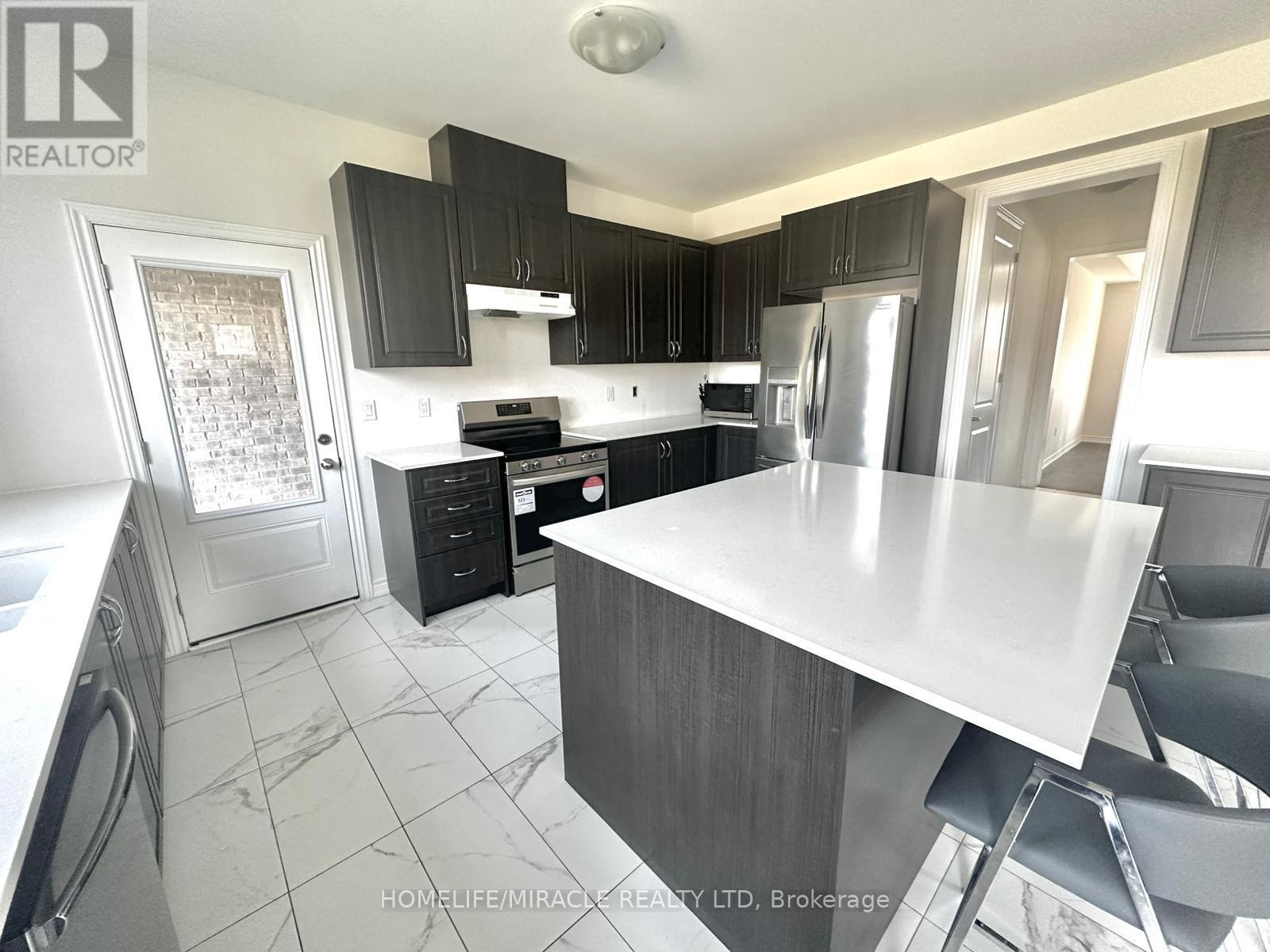 Property at 101 GOLDEN MEADOWS DRIVE image 4
