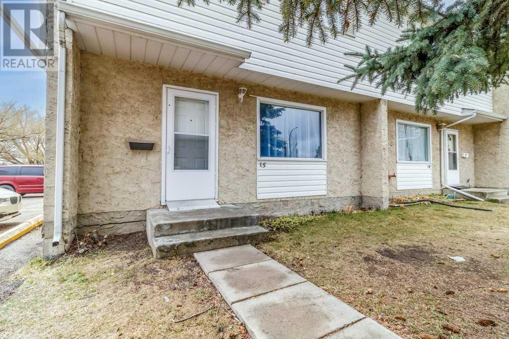 E5, 35 Nash Street, Red Deer, Alberta  T4P 1X9 - Photo 2 - A2215408