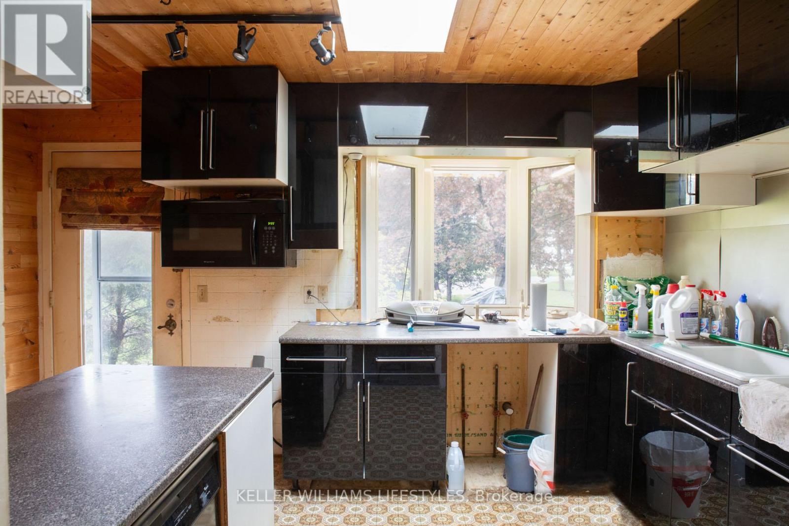 21854 Highbury Avenue N, Middlesex Centre, Ontario  N0M 1C0 - Photo 29 - X12170873