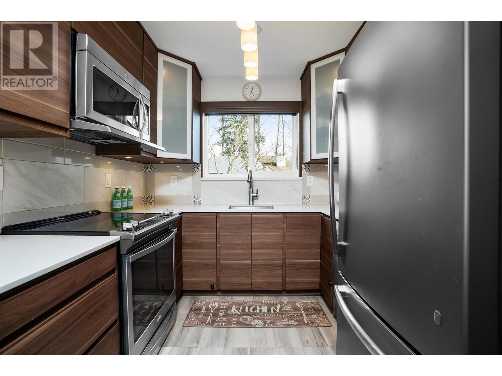 Property at 19762 WILDCREST AVENUE image 3