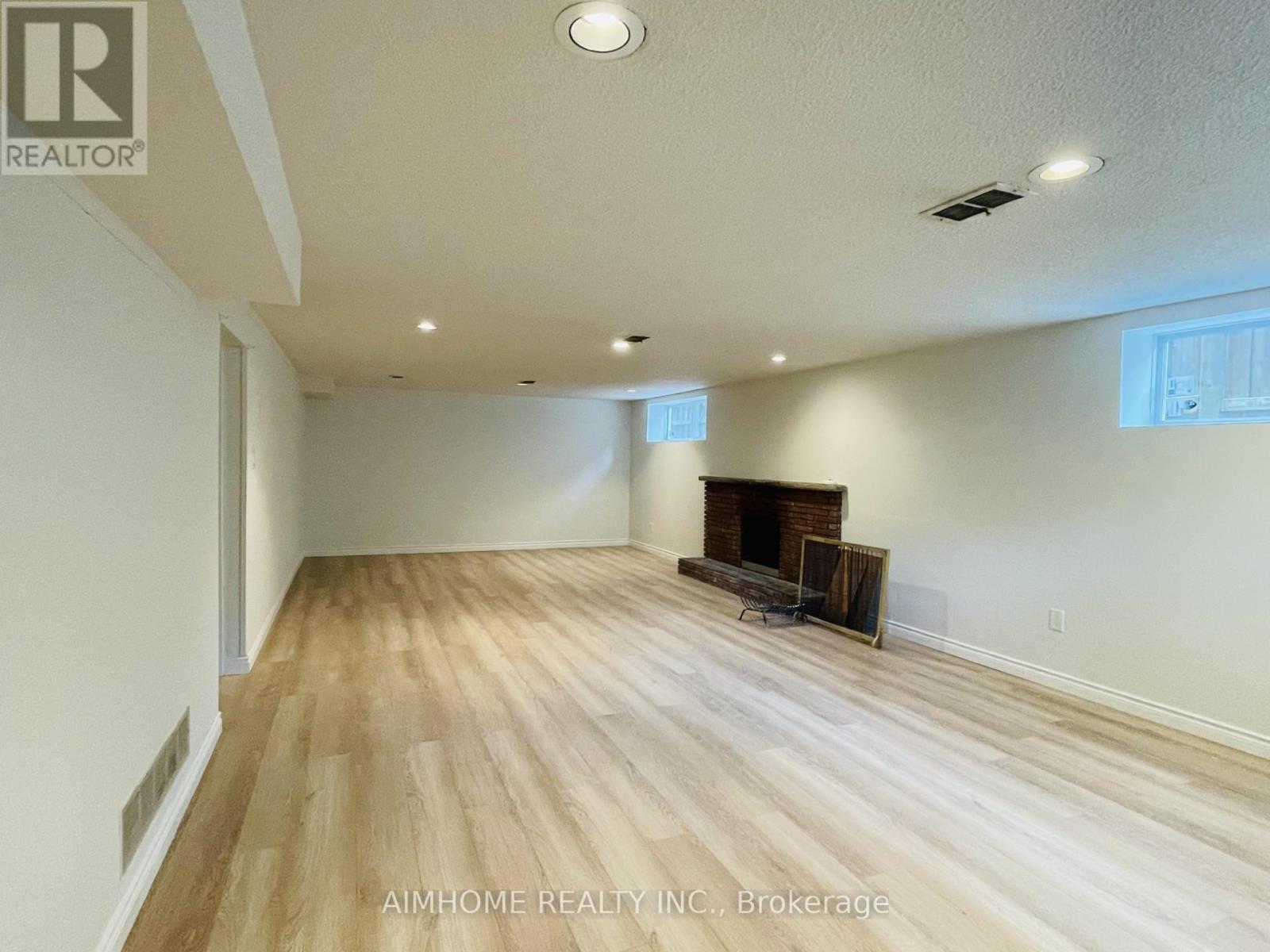 Main Floor - 89 Burbank Drive, Toronto, Ontario  M2K 1N5 - Photo 12 - C12162207