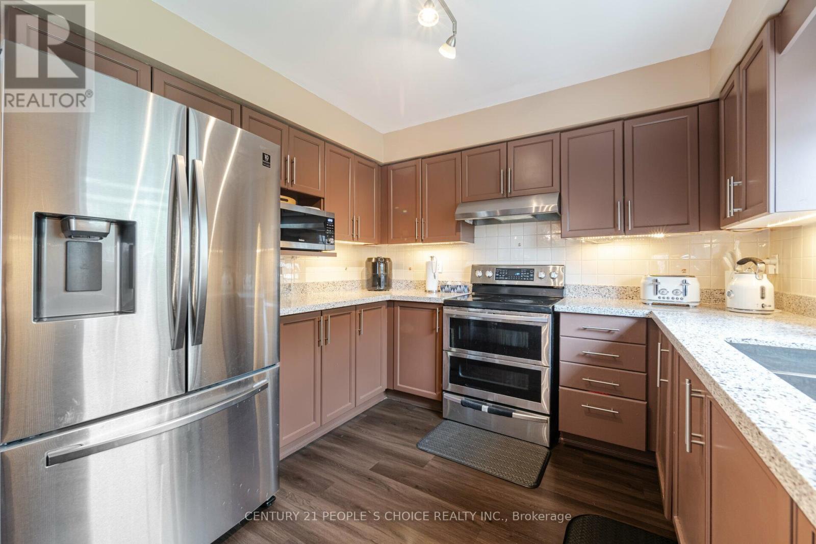52 Canning Crescent, Cambridge, Ontario  N1T 1X2 - Photo 9 - X12166784